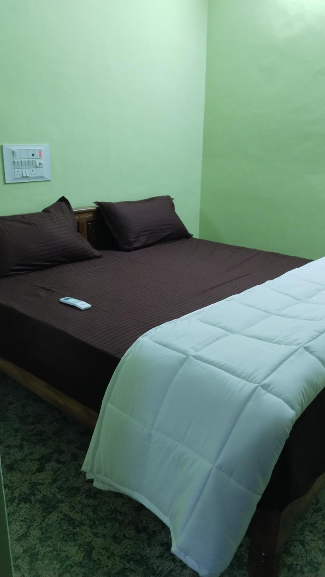 Adhi Linga Home Stay Tiruvannāmalai Exteriér fotografie
